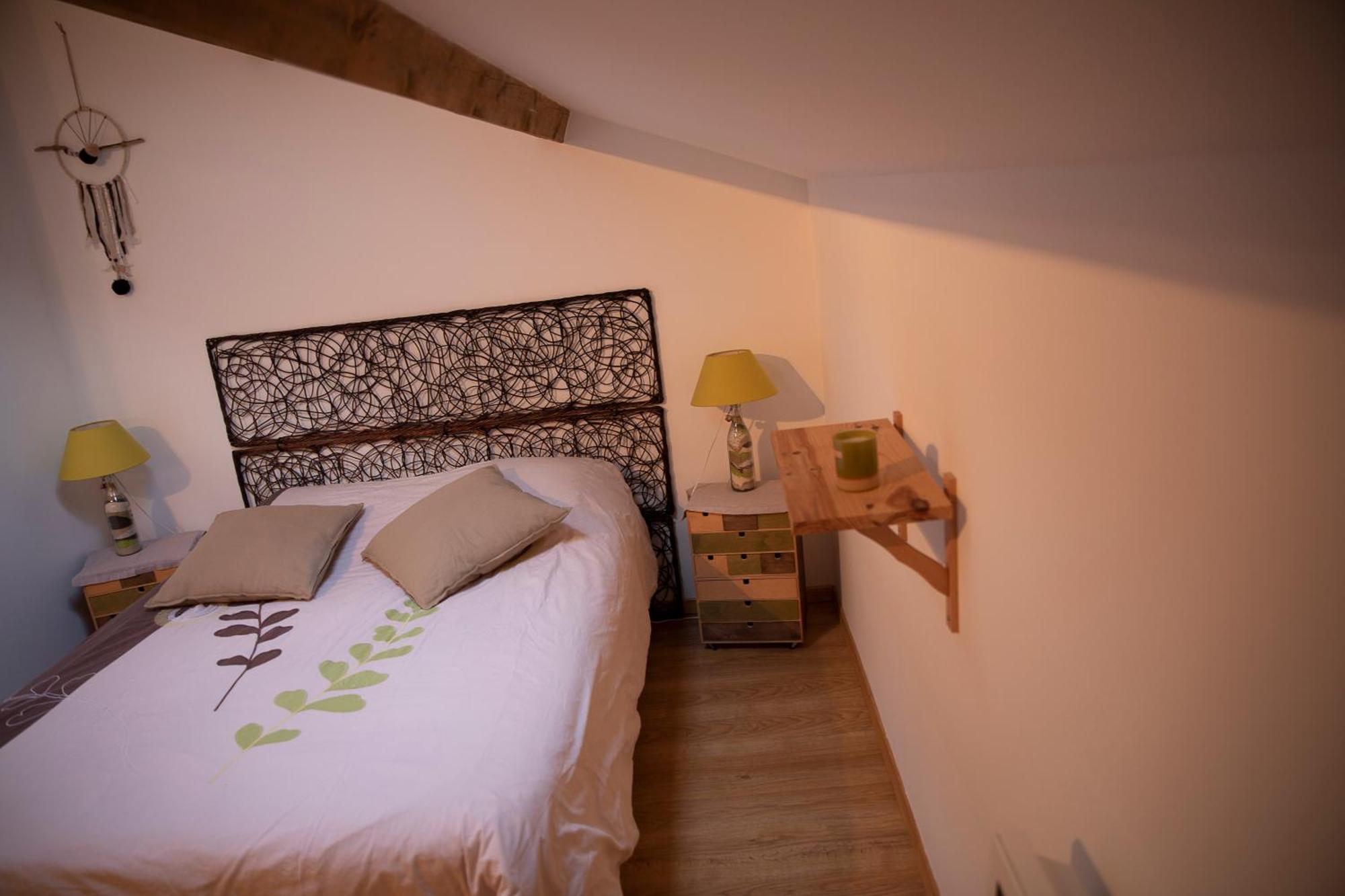 Le Chat Blanc Gîte Versols-et-Lapeyre Extérieur photo